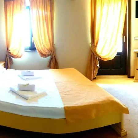 Pensiunea Casa Mircea & Restaurant Ieşelniţa