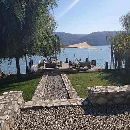 Pensiunea Casa Mircea & Restaurant 3* Ieşelniţa