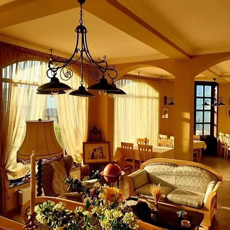 Pensiunea Casa Mircea & Restaurant 3* Ieşelniţa