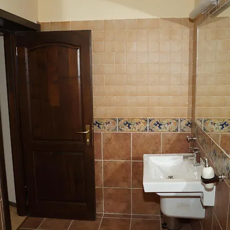 Gasthof Pensiunea Casa Mircea & Restaurant Ieşelniţa