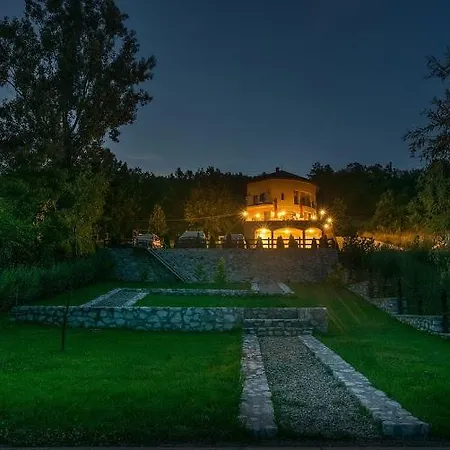 Pensiunea Casa Mircea & Restaurant Gasthof Ieşelniţa
